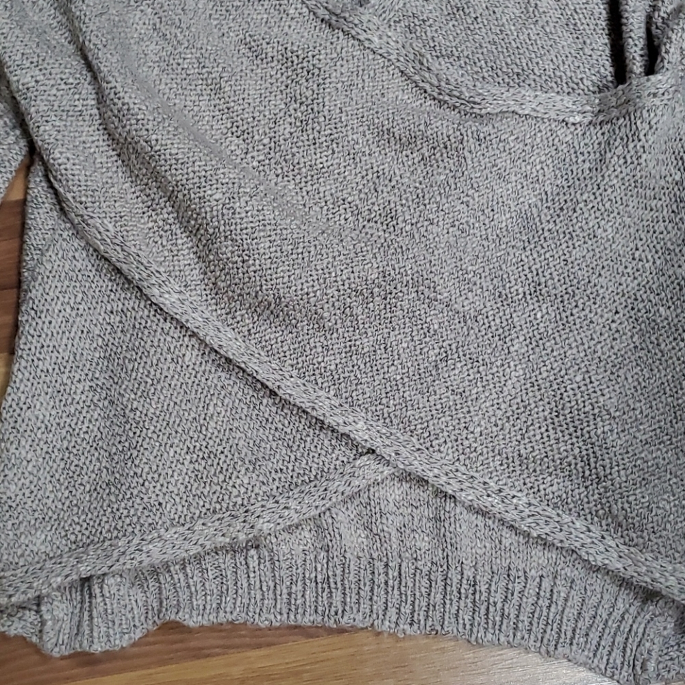 She + Sky Sweater sz medium NWT - Picture 4 of 6